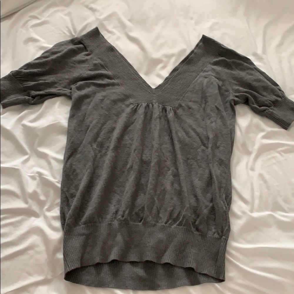 Club Monaco Gray Top (must bundle)